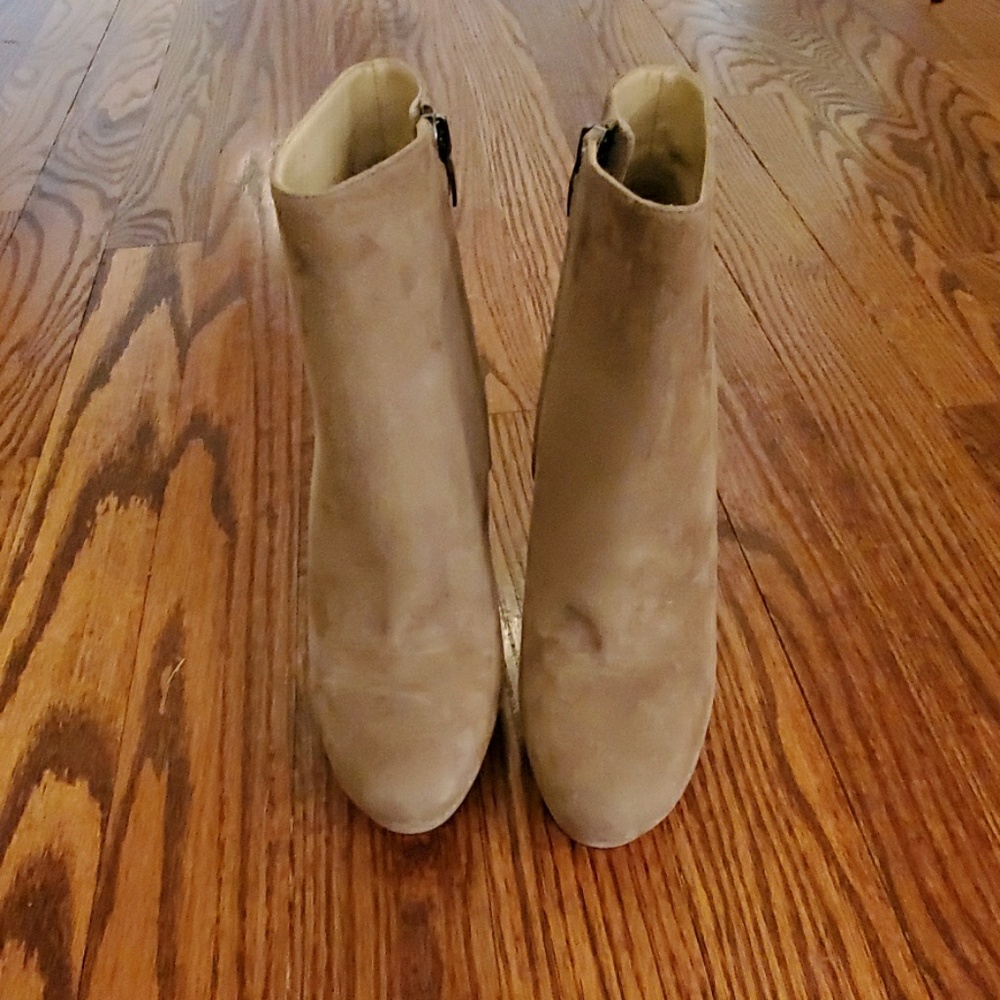 Via Spiga "Bettie" Taupe Suede Platform Bootie NEW